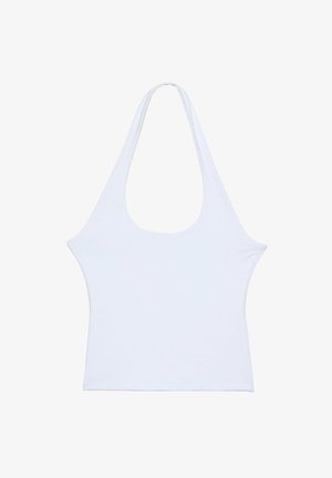 Haut sans manches blanc, fabriqué en matériau doux, avec un col rond ample, d'une simplicité générale. Pas de motifs ou décorations marquants, texture lisse.