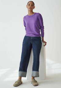 Next REGULAR FIT fioletowy