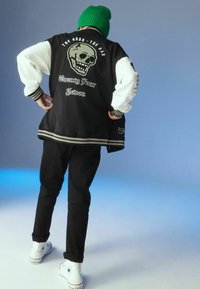 Next VARSITY - Geacă bomber - black skate