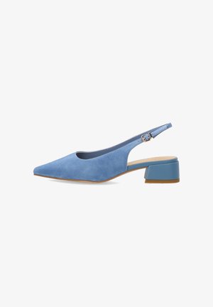 Chaussure slingback en daim bleu clair avec bout pointu et talon bloc bas, dotée d'une bride réglable avec boucle.
