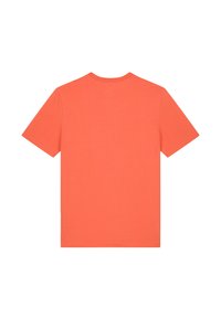 Koralfarbenes Baumwoll-T-Shirt mit Rundhalsausschnitt, kurzen Ärmeln und schlichter Rückenpartie. Weicher Stoff ohne sichtbare Muster oder Akzente.