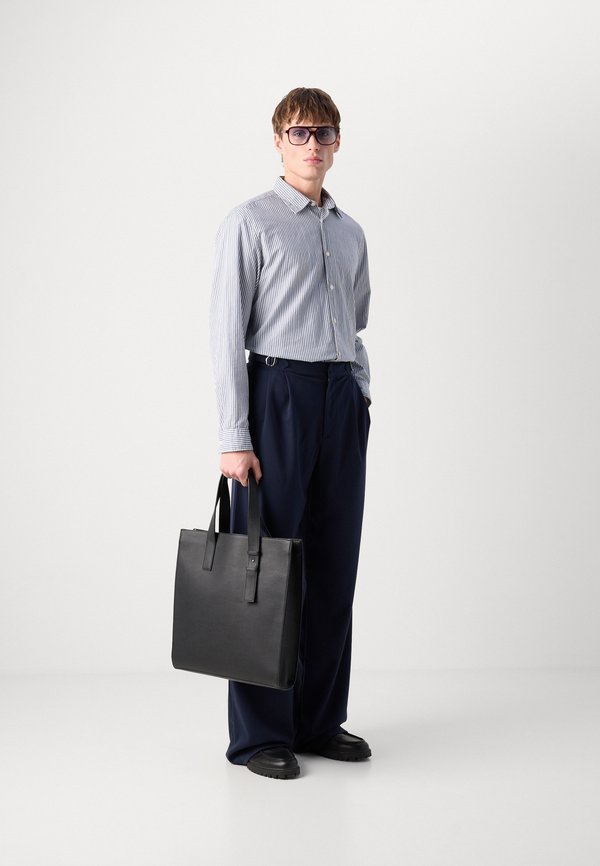 ALTO TROUSERS - Trousers3