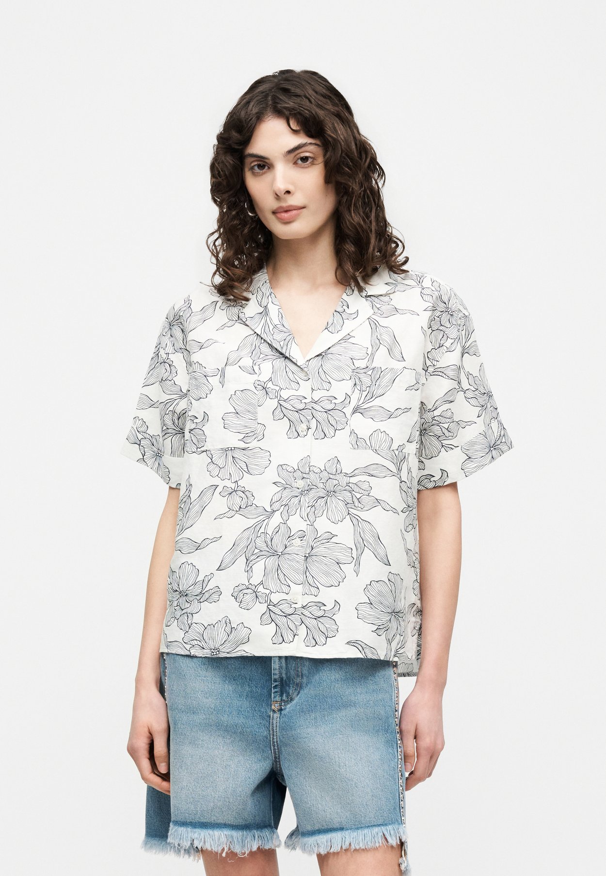 FLORAL PRINT SHIRT