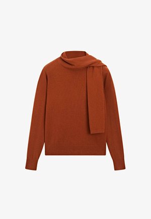 Kupferfarbener Pullover mit hohem Kragen und einem schalähnlichen Detail, das über die Schulter fällt. Aus einem weichen Material gefertigt, mit einem gerippten Saum.