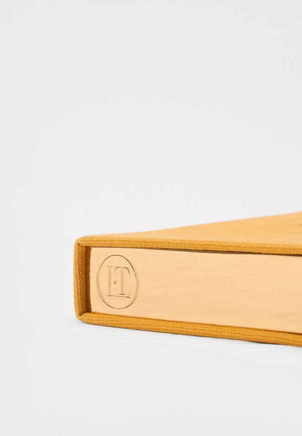 BOOK CLUTCH THE HAMPTONS - Clutch - potentille latim2