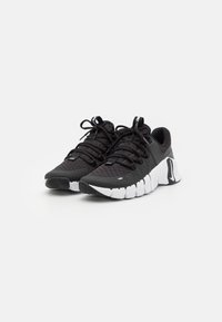 Nike Performance Treenikenkä - black/white/anthracite