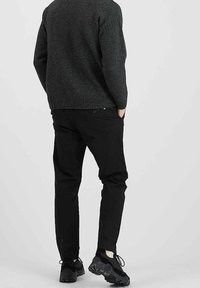 Minimum Sweter