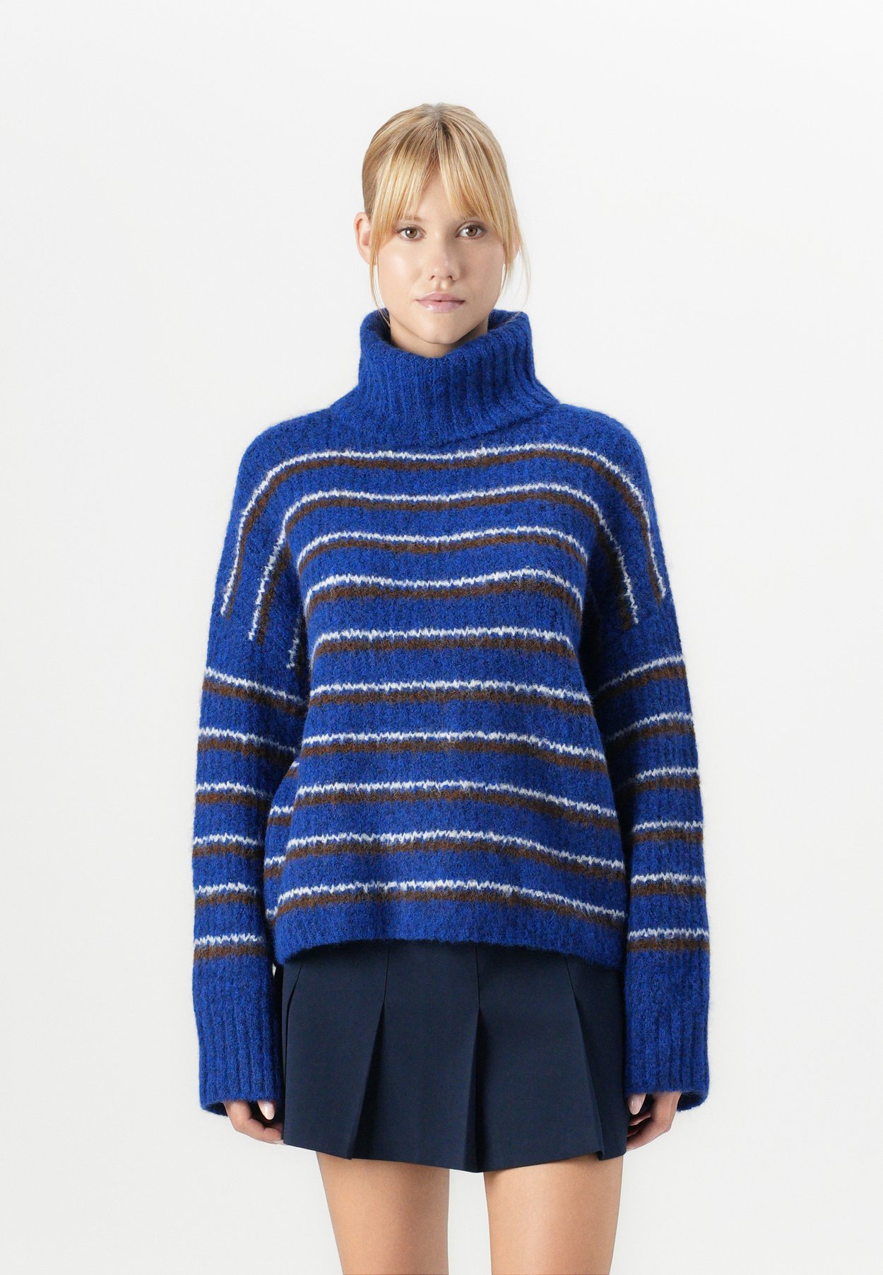 ONLMISTY LIFE ROLL NECK