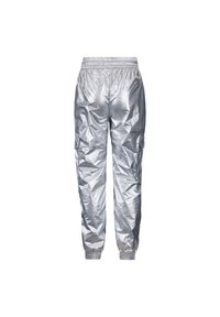 Zilveren, glanzende, lichte cargo-broeken met een elastische tailleband, verstelbare boorden en zijzakken. Gladde textuur met een reflecterende afwerking.