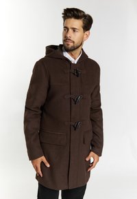 Brown wool blend duffle coat with a hood, toggle closures, two front pockets, and a smooth texture. Features a fitted silhouette.