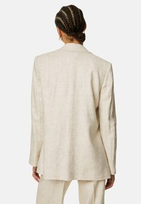 Marks & Spencer Abrigo corto - mottled beige