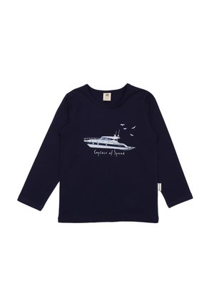 Navy long-sleeve shirt with a white yacht graphic, three flying birds, and the text "Captain of Speed" on the front.