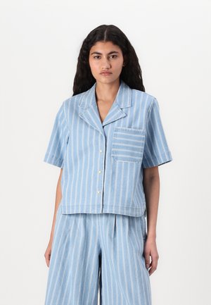 OBJELSIE SHIRT - Hemdbluse - light blue denim/white