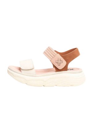 Sandalias ligeras con una combinación de colores crema y rosa suave, que cuentan con dos correas ajustables, una suela acolchada y acentos texturizados.