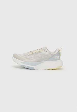 ALTAMESA 500 - Chaussures de running - calacatta/high rise grey