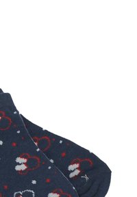 Calzini blu navy con un motivo ripetitivo di cuori rossi e dettagli bianchi. Realizzati in un tessuto testurizzato, presentano polsini a coste e una finitura morbida.