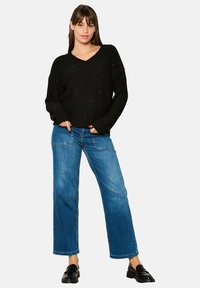LolaLiza WITH SEQUINS - Pulover - black