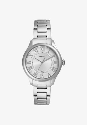 Montre-bracelet Fossil argentée avec chiffres romains, trois aiguilles, fenêtre de date à 6 heures et bracelet métallique à maillons.