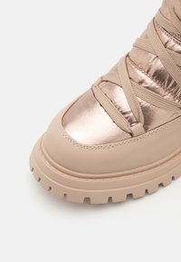 Anna Field Wide Fit Fűzős csizmák - beige