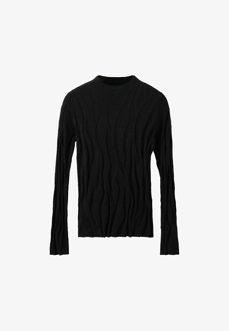 Pull noir à manches longues avec un col rond et un motif tricoté ondulé texturé sur le devant et les manches.