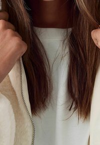 Bershka Vinterjacka - beige