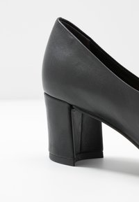 Marco Tozzi 2-2-22435-24 - Pumps - black