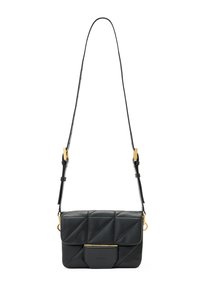 Czarna pikowana skórzana torebka na ramię z zapięciem w kolorze złotym, regulowanym paskiem oraz geometrycznym wzorem na powierzchni.