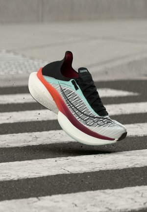 ENDORPHIN ELITE 2 UNISEX - Παπούτσια για τρέξιμο σε δρόμο - white/crimson