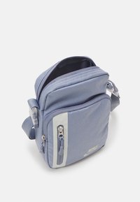 Nike Sportswear Axelremsväska - blue