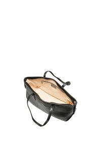 Schwarze Ledertasche mit beigem Innenfutter, ausgestattet mit zwei Griffen, Reißverschluss und einer Reißverschlusstasche innen. Glatte Textur und modernes Design.