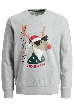 Šedá mikina s motivem stylizovaného soba se slunečními brýlemi, červeným nosem, Santa kloboukem a zeleným svetrem s bílými sněhovými vločkami, nápis "HO HO HO".