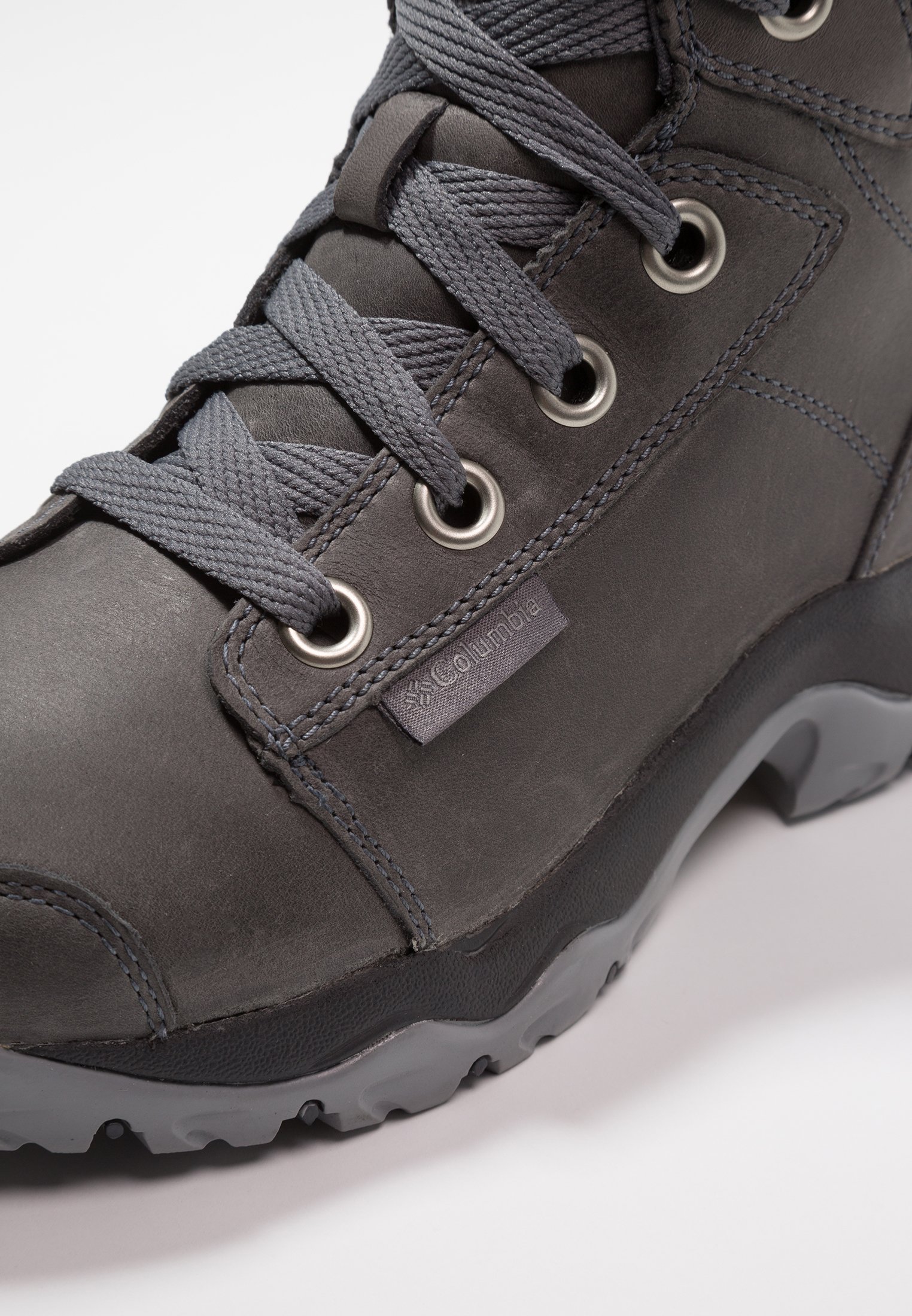 columbia camden chukka