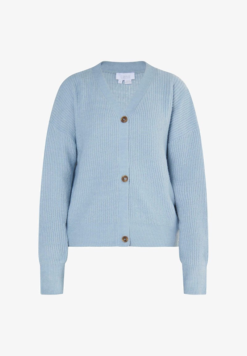 Helles blaues Strickcardigan mit langen Ärmeln, V-Ausschnitt und drei braunen Knöpfen vorne.