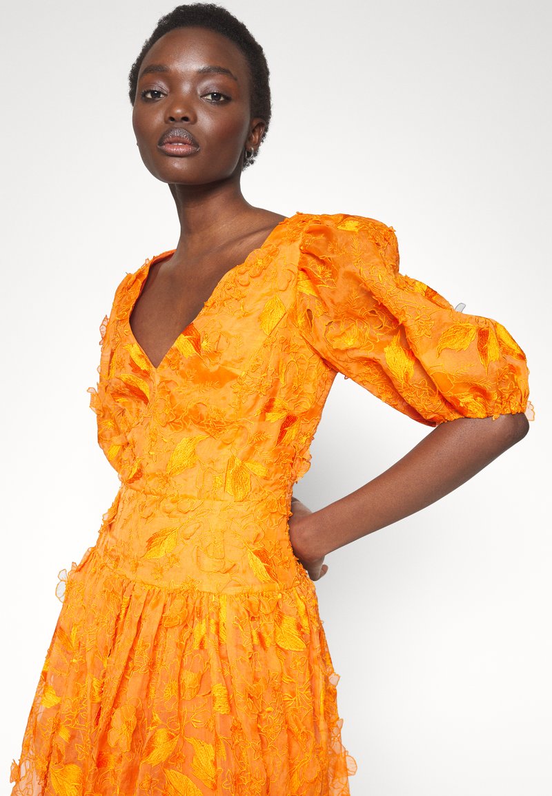 Erdem WAISTED PUFF SLEEVE V-NECK DRESS - Cocktailkleid/festliches Kleid - clementine