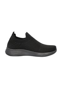 Schwarze Sportschuhe mit einem gestrickten Obermaterial, strukturierten Mustern, Slip-On-Design und einer gebogenen Gummisohle. Keine sichtbaren Marken oder Logos.