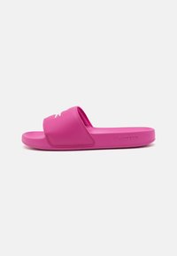 Lacoste - SERVE SLIDE - Ciabattine - pink/white Immagine in miniatura 1