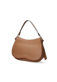 Sac à épaule en cuir tanné avec une texture lisse, un design courbé et une bandoulière ajustable. Présente un logo subtil sur le devant.