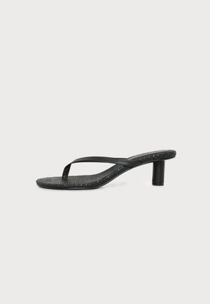 ST. AGNI WOVEN THONG HEEL czarny