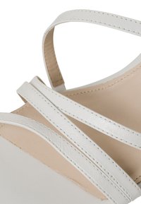 Tamaris Sandals - white