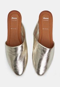 Bata Šľapky - oro