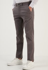 Buratti REGULAR FIT - Nohavice - dark grey