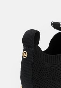 MICHAEL Michael Kors BODIE - Sneakers - black