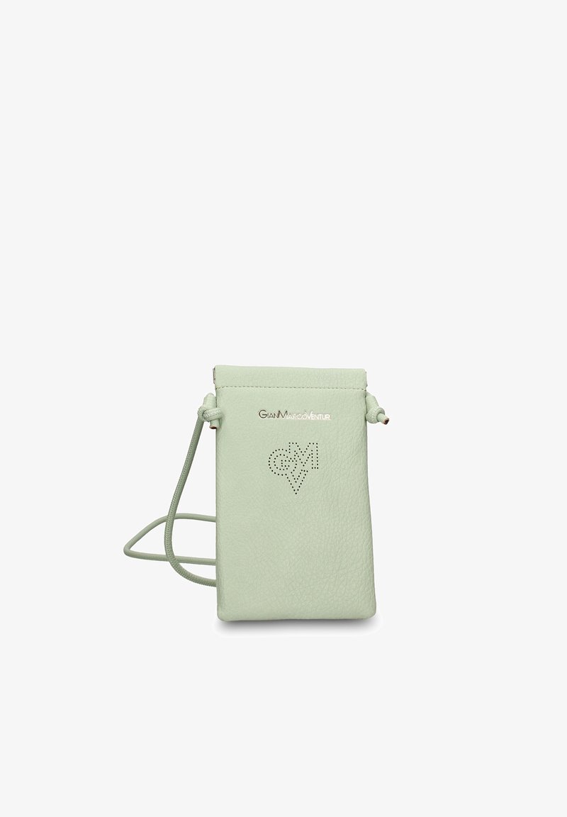 Petit sac bandoulière en cuir vert clair avec une fine sangle, logo Gian Marco Venturi et design perforé en forme de cœur GMV sur le devant.