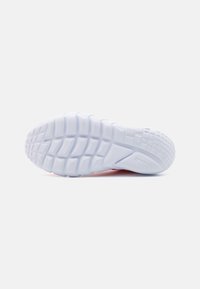 Nike Performance FLEX RUNNER 2 UNISEX koralowy