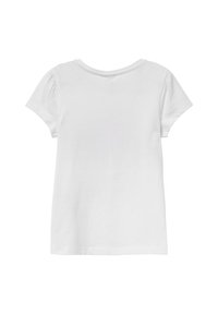 Weißes kurzärmliges Baumwoll-T-Shirt mit Rundhalsausschnitt, das kleine Raffungselemente an den Ärmeln und einen geraden Saum aufweist.