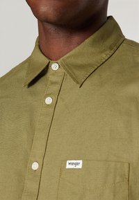 Wrangler Camicia - capulet olive