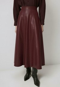 Fustă în formă de A - burgundy