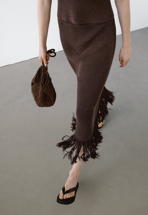 WITH FRINGED HEM - Maxi skirt4
