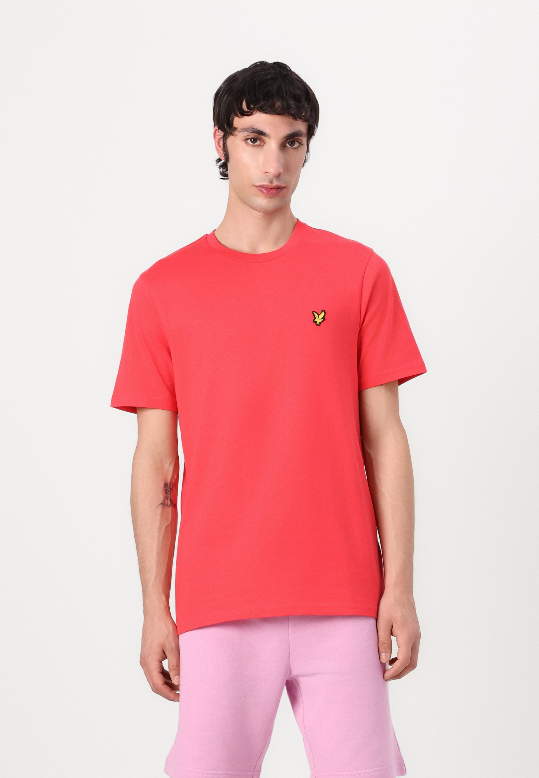 Maglietta Uomo Lyle & Scott In Cotone BCI – Colore Rosso – Girocollo, Tessuto Jersey 190 G/m² – Vestibilità Regolare
