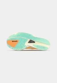 adidas Performance ADIZERO TAKUMI SEN 11 - Silniční běžecké boty - crystal sand/flash orange/flash aqua